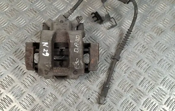 BMW 3 F30 F35 F31 Front brake caliper W09209