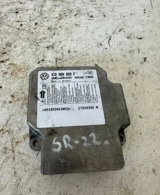 Skoda Fabia Mk2 (5J) Airbag control unit/module 1C0909605F 27030308 0034PD0S2M5G