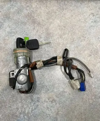 Subaru Outback Ignition lock 88215SA000 X1T26171