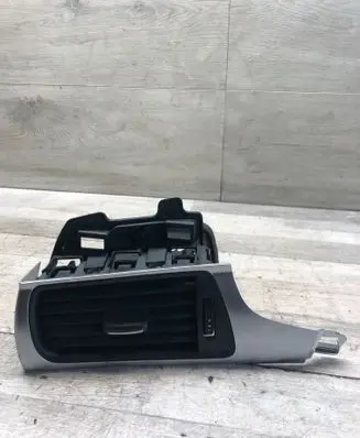 Audi A6 C7 Dashboard side air vent grill/cover trim 4G1820901