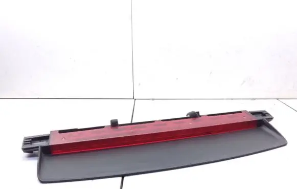 Audi A6 S6 C6 4F Third/center stoplight 4F5945097 3C3X13A613A