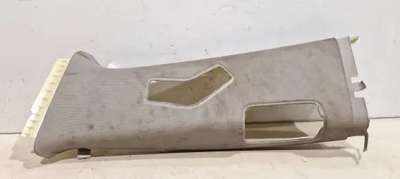 Volvo V70 (B) pillar trim (top) 06E5365