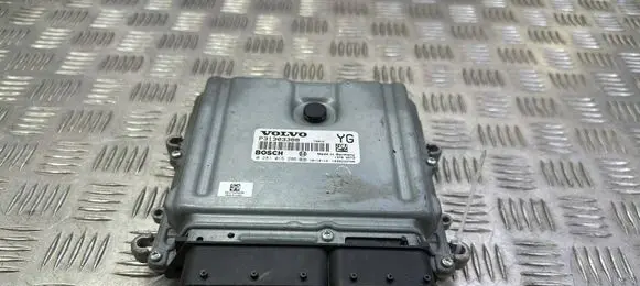 Volvo XC60 Engine control unit/module P31303388 0281015286