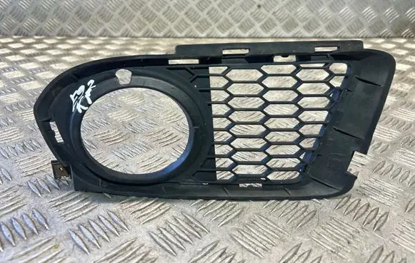 BMW 3 E92 E93 Front fog light trim/grill 8041181