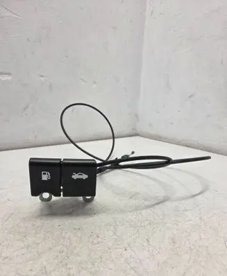 Nissan X-Trail T32 Engine bonnet (hood) release handle 