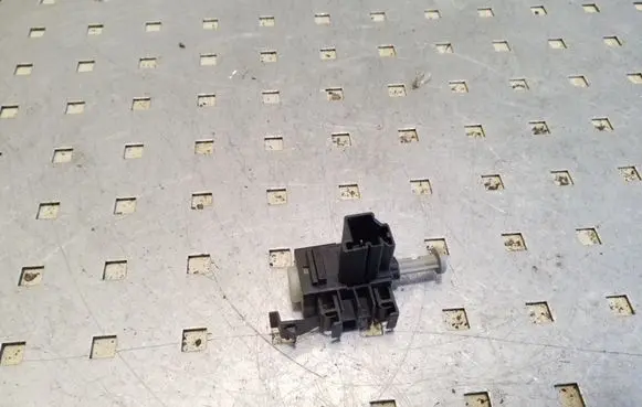 Clutch pedal sensor