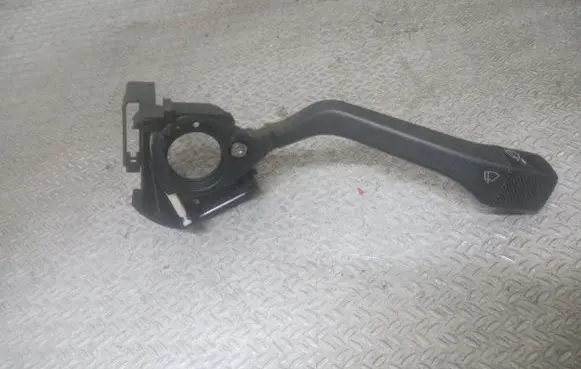Volkswagen PASSAT B3 Wiper control stalk 357953503