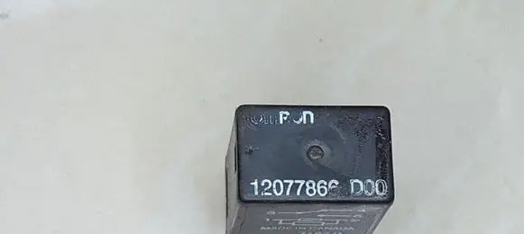 Opel Sintra Other relay 12077866 7182D