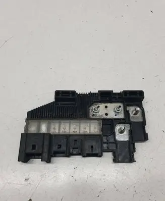 Suzuki Grand Vitara II Fuse module