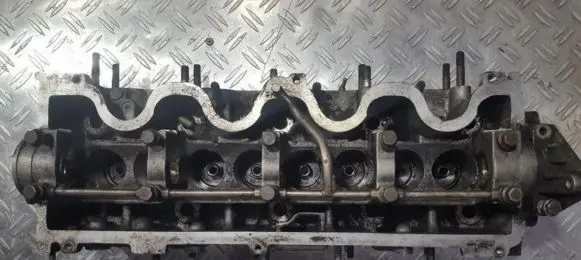 Fiat Stilo Engine head 46431957 6as9c1p