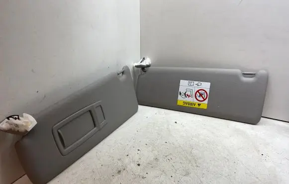 BMW 4 F32 F33 Sun visor 7322291 7322292