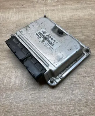 Volkswagen Golf IV Engine control unit/module ECU 038906012K 0281010111