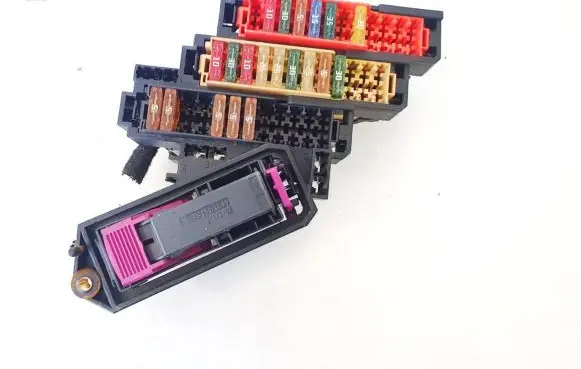 Audi Q7 4L Fuse box set 4e0941817
