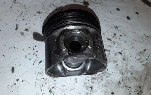Honda FR-V Piston NOCODE