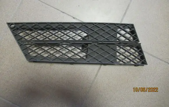 BMW 5 E60 E61 Front bumper lower grill 51117178110