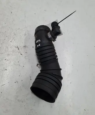 Audi A6 S6 C5 4B Turbo air intake inlet pipe/hose 4B0129627A