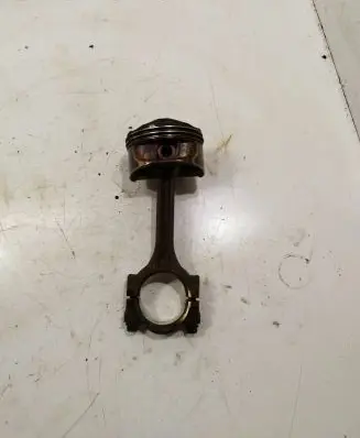Alfa Romeo 159 Piston with connecting rod