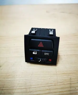 BMW 3 E92 E93 Hazard light switch 6945652
