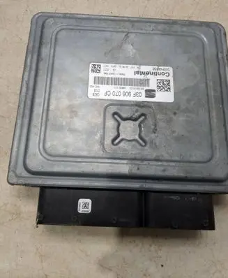Seat Leon (1P) Engine control unit/module 03F906070CF 5WP44658