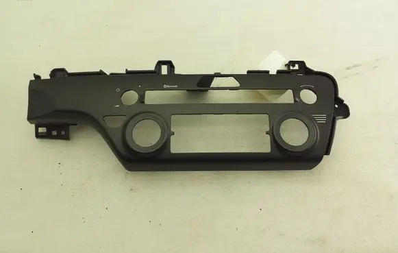 KIA Sportage Panel trim 84745F1300 84745F1310