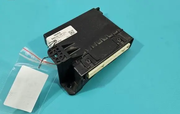 Toyota Verso Central body control module 886500F151 IMPRK1569812