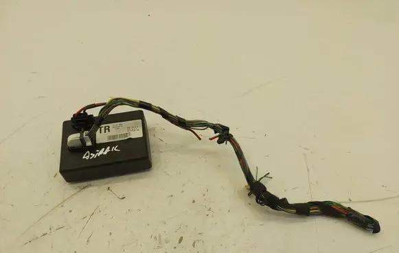 Opel Astra K Tow bar trailer control unit/module 13597659
