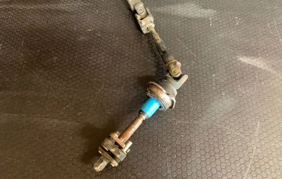Jaguar XF X250 Steering column universal joint C2Z2928