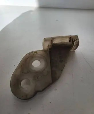 BMW 3 E46 Front bumper mounting bracket 8195296