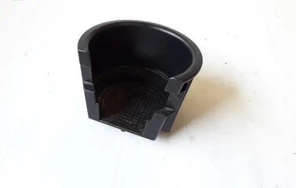 Cup holder front