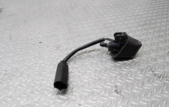 BMW 3 E90 E91 Windshield washer spray nozzle 836538503