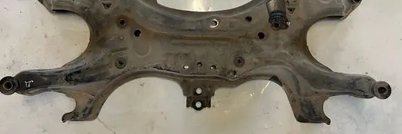 Toyota Corolla Verso AR10 Front subframe