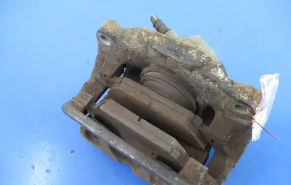 Renault Laguna I Front brake caliper