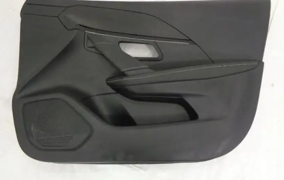 Peugeot 5008 II Front door card panel trim