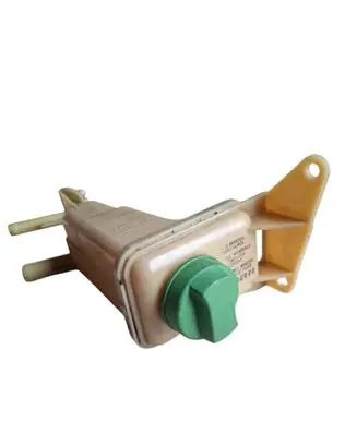Audi A6 S6 C5 4B Power steering fluid tank/reservoir 8D0422373C