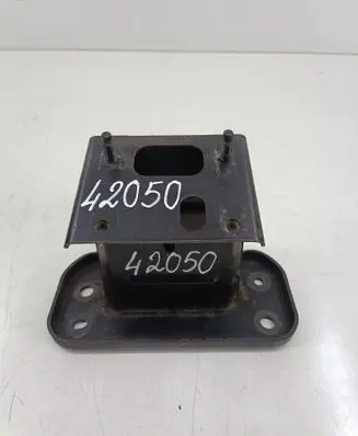 Infiniti Q50 Front bumper shock/impact absorber 
