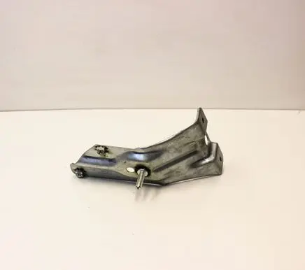 Volkswagen Golf VI Fender mounting bracket 5K6821135