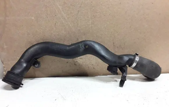 Volkswagen Golf VI Intercooler hose/pipe 1K0145752