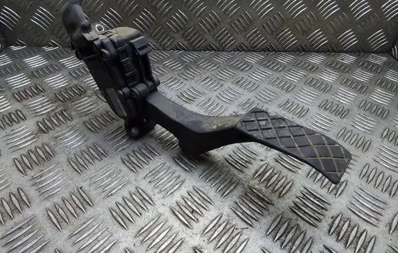 Volkswagen Multivan T5 Accelerator throttle pedal 7H1721503 6PV00849503 6PV008495