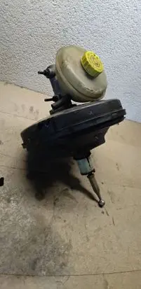 Audi A4 S4 B5 8D Brake booster 8d0612105