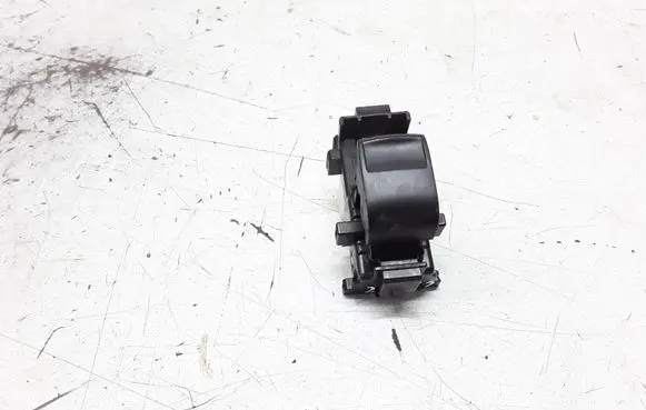 Toyota RAV 4 (XA30) Electric window control switch