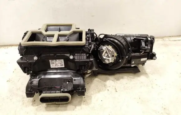 BMW i4 Interior heater climate box assembly 9382890