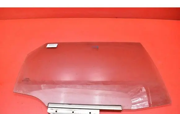 Toyota Auris E180 Rear door window glass 