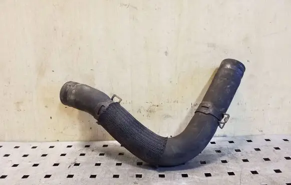 Mitsubishi Outlander Engine coolant pipe/hose