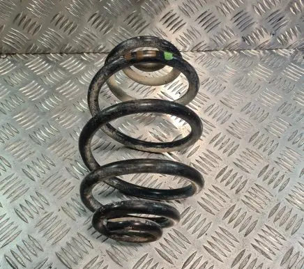 Volkswagen PASSAT B5 Rear coil spring