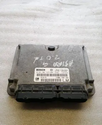 Opel Astra G Engine control unit/module 0281001675 90562575 28SA3692