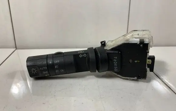 Nissan Navara D40 Indicator stalk 14425