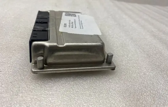 Toyota Corolla E120 E130 Engine control unit/module 8966102731