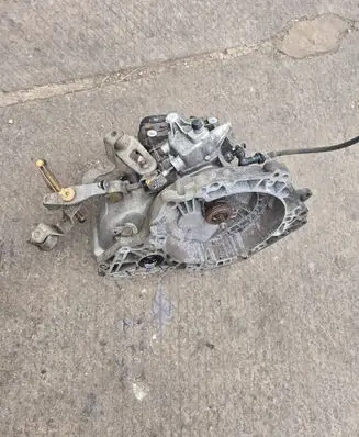 Opel Corsa D Manual 5 speed gearbox 55565178