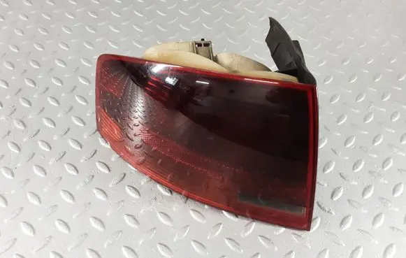 Audi A4 S4 B7 8E 8H Rear/tail lights 8E5945095