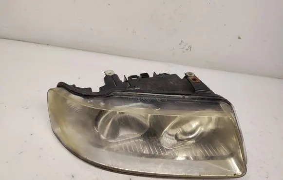Audi A3 S3 8L Headlight/headlamp 084411160R